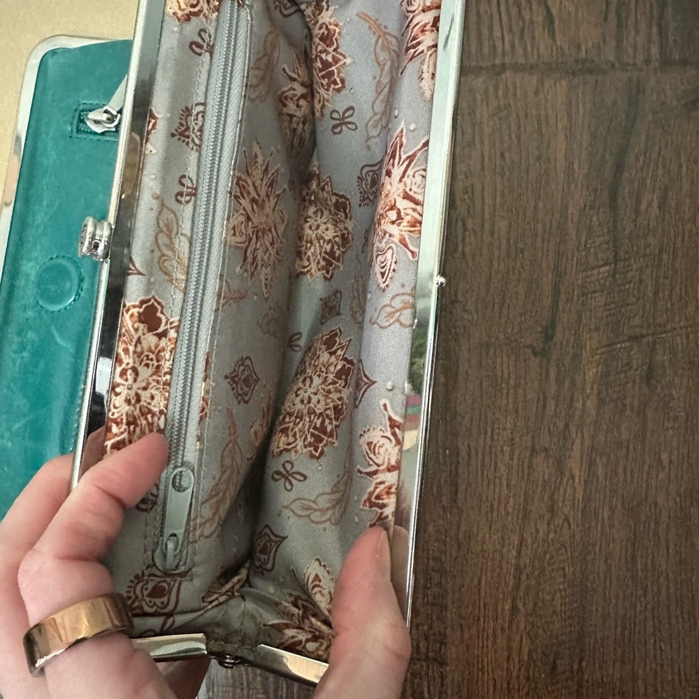 HOBO | Elegant Teal Clutch Wallet - Picture 4 of 8